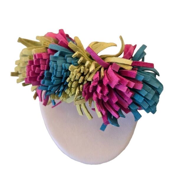 Vaneli Womens White Multicolor Fringe Low Sandals Size 7 - Picture 4 of 10